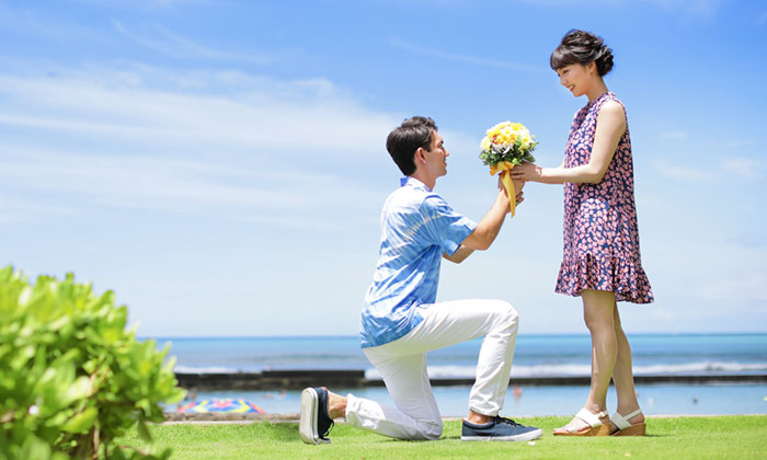 サプライズカジュアルプロポーズプラン ハワイで結婚式 ウェディングするならロイヤルカイラ